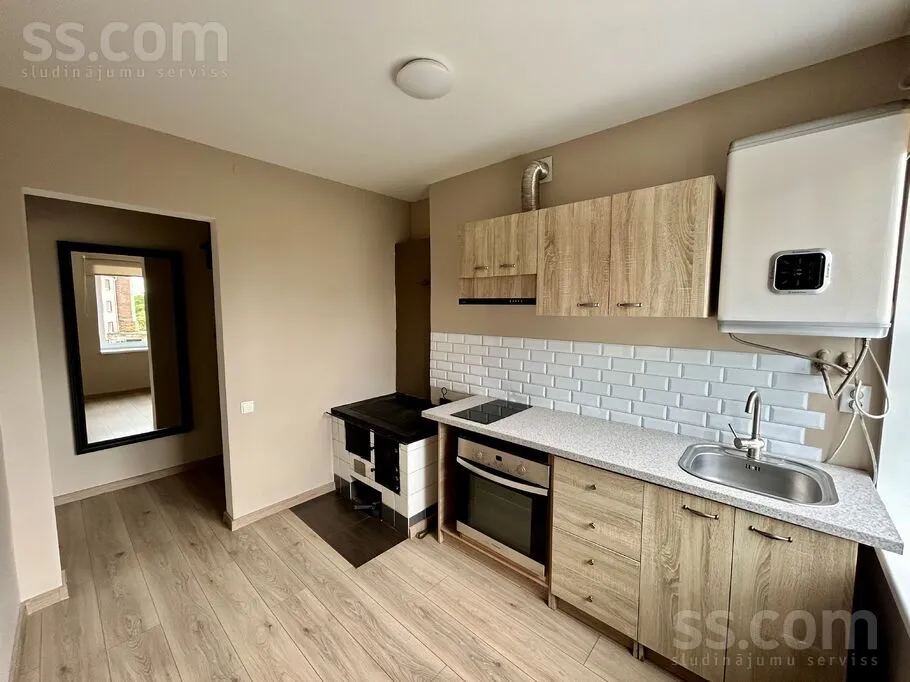 Köök - Renovated 2-Bedroom Flat in Valmiera