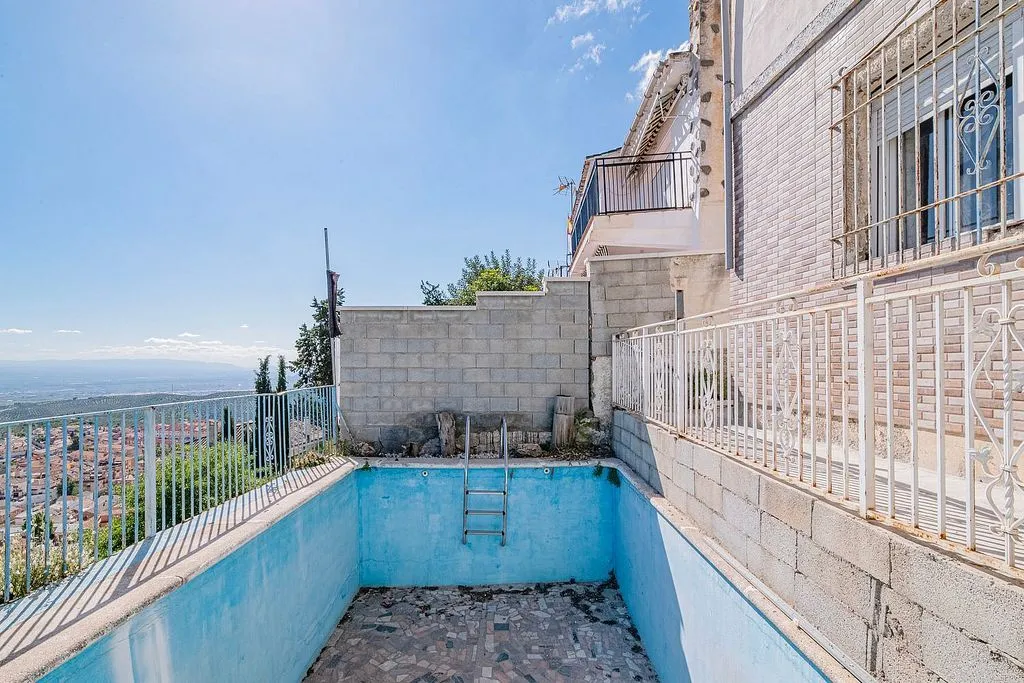 Bassein - Semi-detached House with Pool in Alfacar