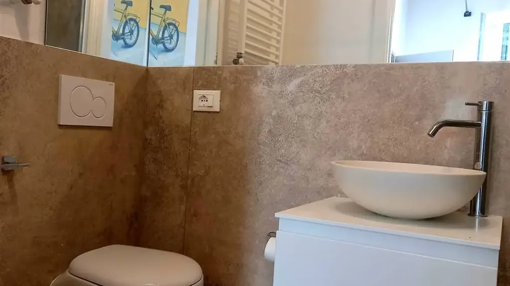 Vannitoad - Characterful Flat with Balcony in Florence