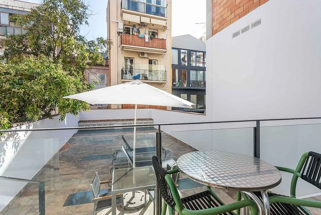 Terrass - 1-Bedroom Apartment with Terrace in Sant Gervasi