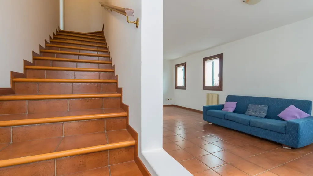 Séjour - Two-Level Apartment with Garage in Spresiano