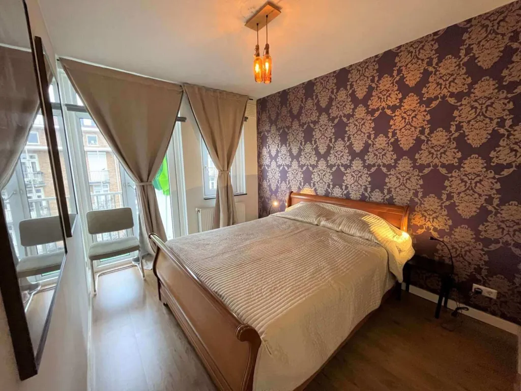 Chambres - Furnished Apartment with Balcony in Amsterdam