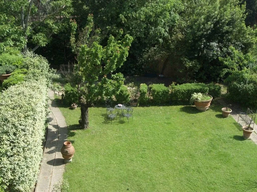 Jardin - Historic Villa with Panoramic View in Fiesole