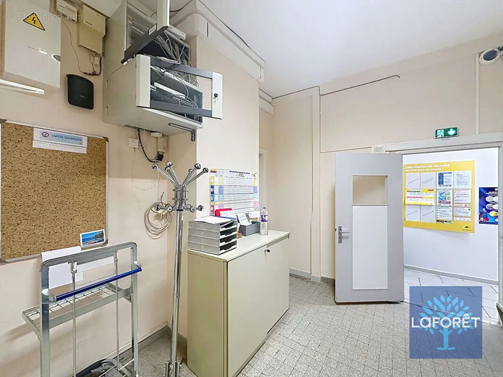 Pesuköök - Income-Generating Building with Garden in Chalindrey