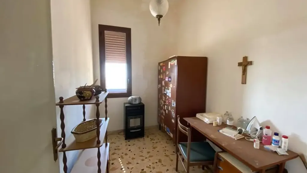 Bureau - Apartment with Terrace in Castelvetrano