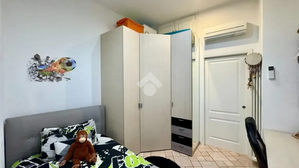 Chambres - Quadrilocale with Sea View Balcony in Noli