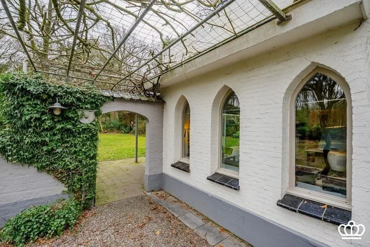 Extérieur - Villa Charmante avec Jardin dans un Cadre Verdoyant
