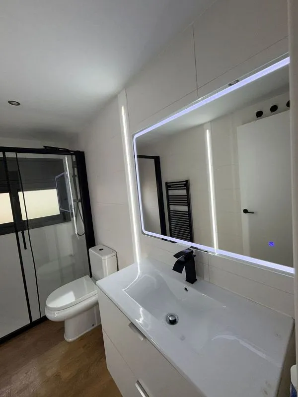 Salles de bain - 1-Bedroom Apartment with Balcony in Blanes Centre