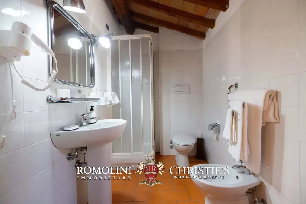Vannitoad - Historic Estate with Castle in Umbria
