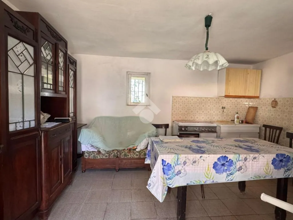 Sala da pranzo - Rustic Property with 25,700m² Land in Verzuolo