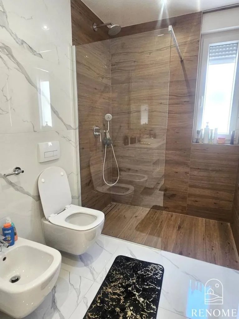 Bagni - Modern Ground Floor Flat with Private Garden in Novigrad