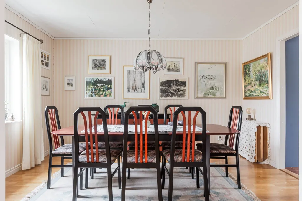 11-toaline maja asukohas Ulricehamns kommun