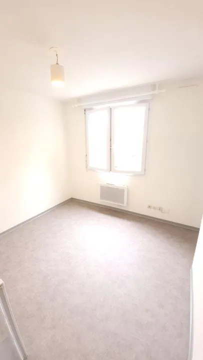 Pièces - Appartement T1 à Albi, Proximité Transports