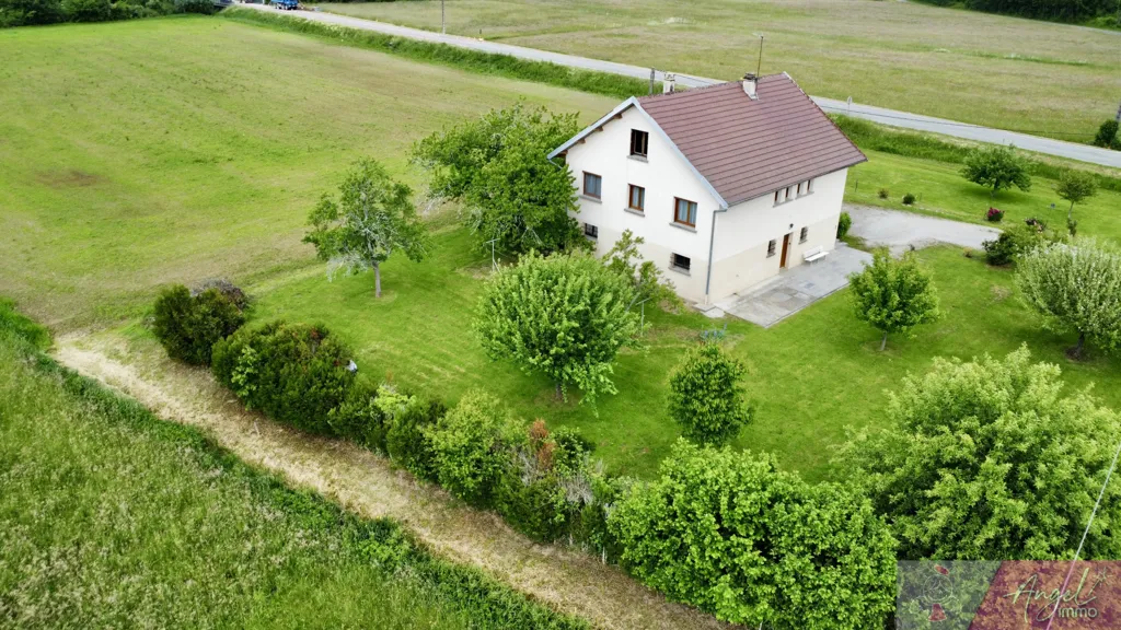 Vue aérienne - Maison avec sous-sol et combles aménageables à Villers-Robert