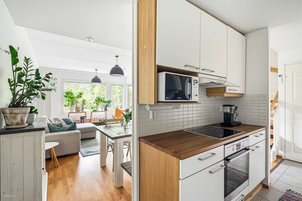 Köök - Spacious Corner Flat with Balcony in Kerava