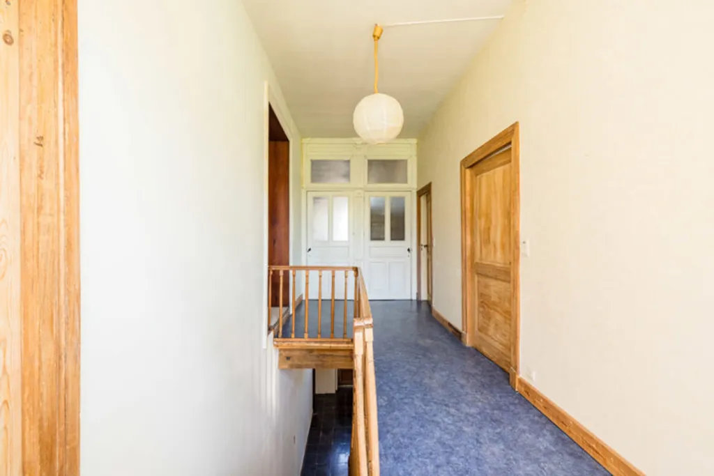 Entrée - Manoir à Rénover avec Jardin à Avernas