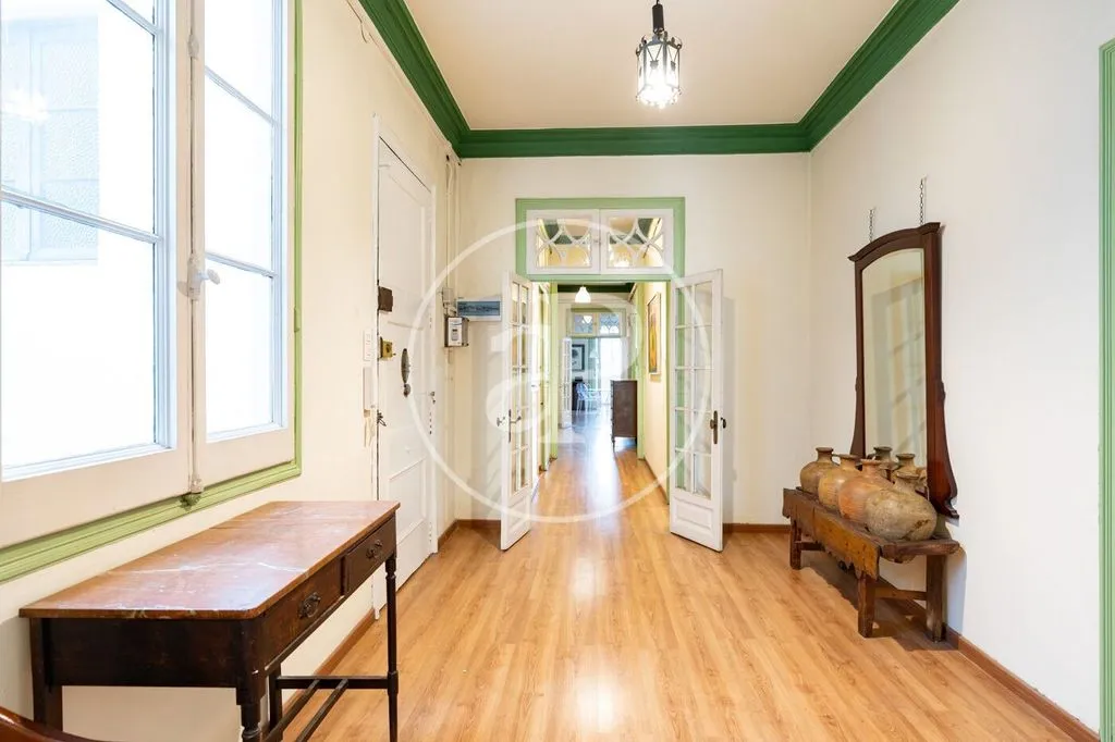Hallway - Classical Apartment in Eixample Dreta, Barcelona