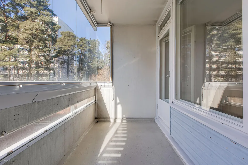 Balcon - Seaside Apartment with Balcony in Espoo