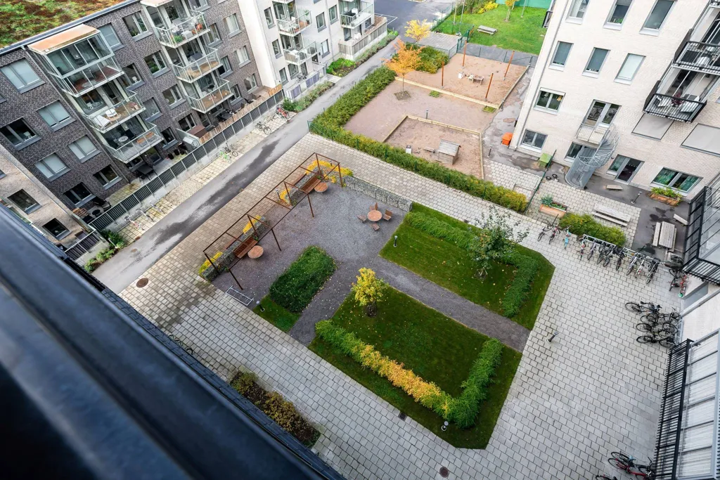 Õhuvaade - Apartment with Large Balcony in Östermalm