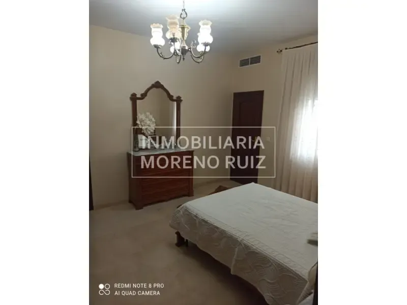 Chambres - House with Commercial Space in Baena