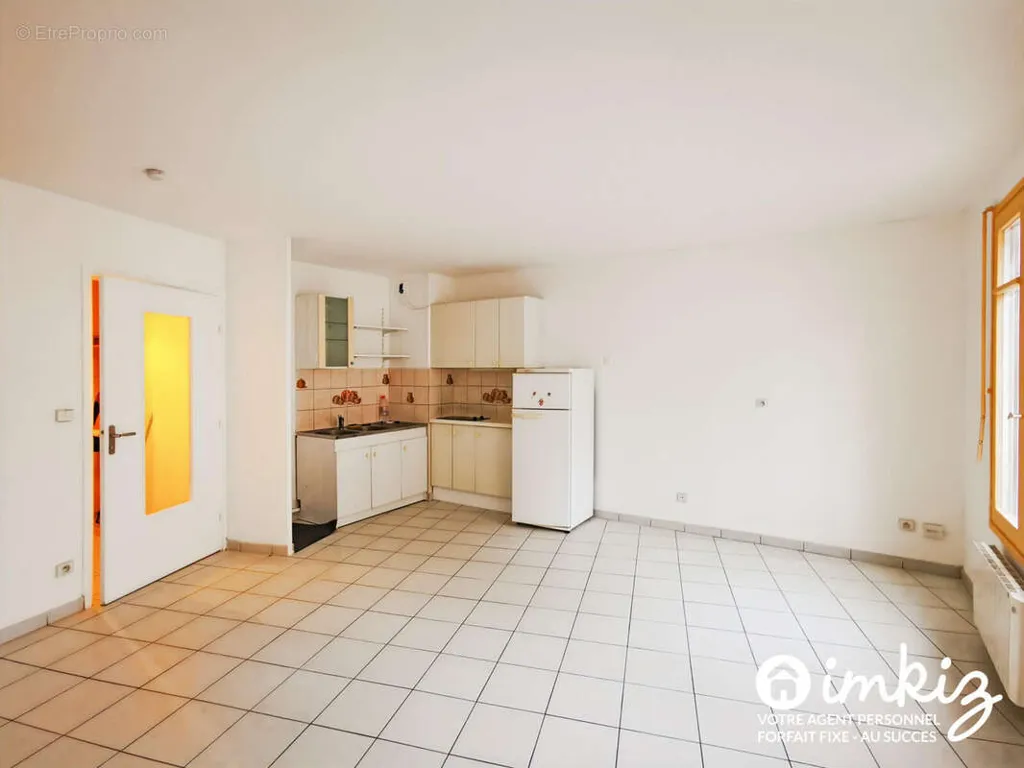 Köök - Bright Studio with Double Orientation in Croix-Rousse