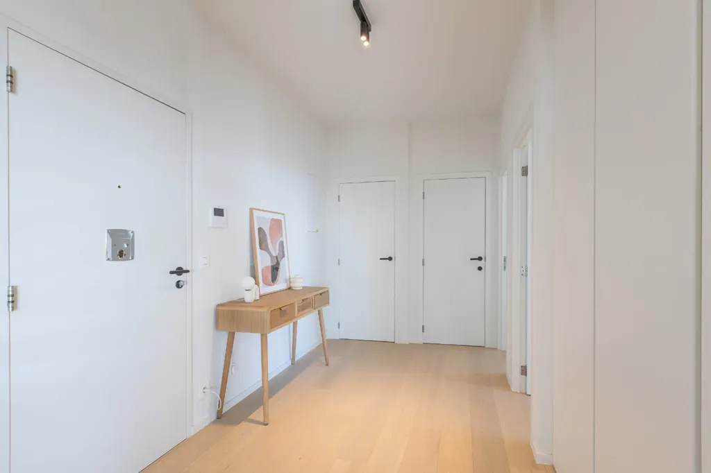 Entrée - Penthouse Rénové avec Terrasse à Ostende