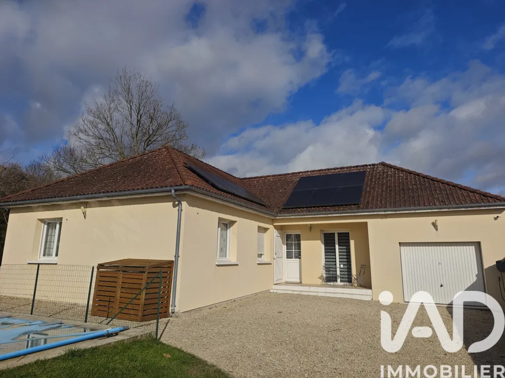 Välivaade - Contemporary Villa with Pool in Avant-lès-Marcilly