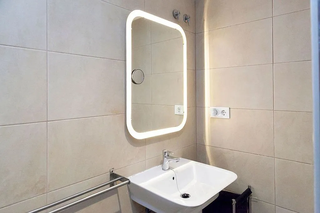 Bathrooms - Duplex with Terrace in La Salut, Barcelona