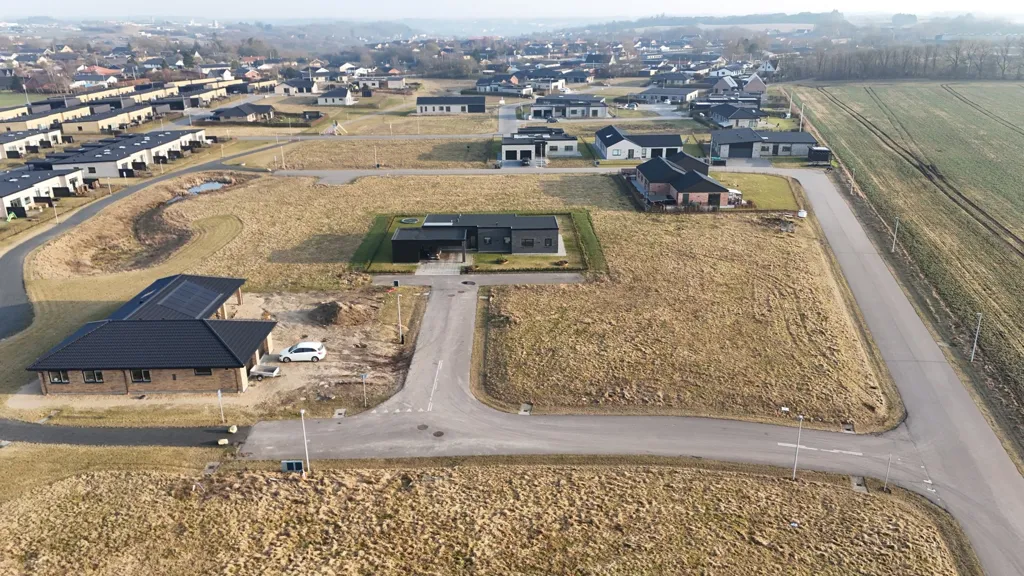 Õhuvaade - Year-Round Plot with 5G Coverage in Hobro