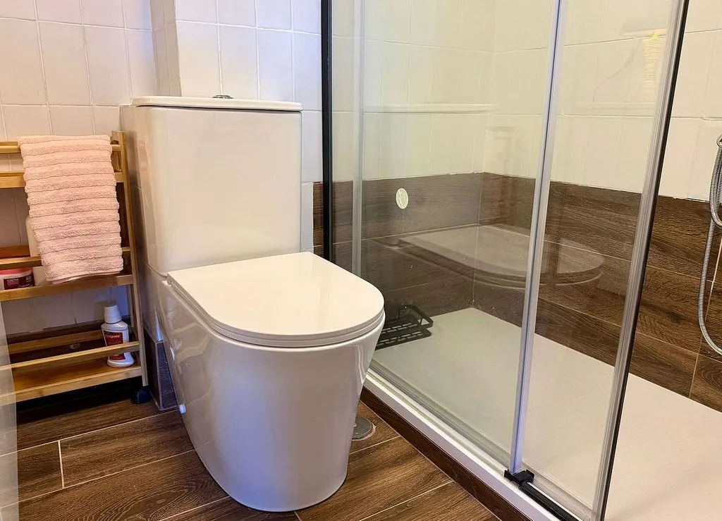 Bathrooms - Penthouse with Pool in Talamanca de Jarama