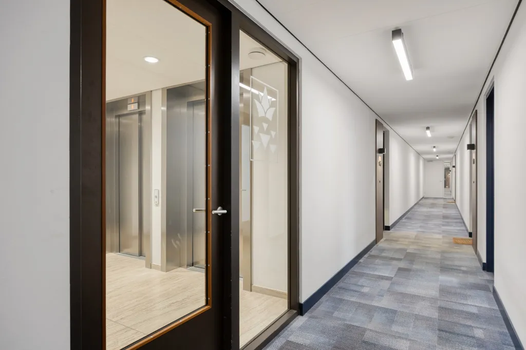 hallway_entrance