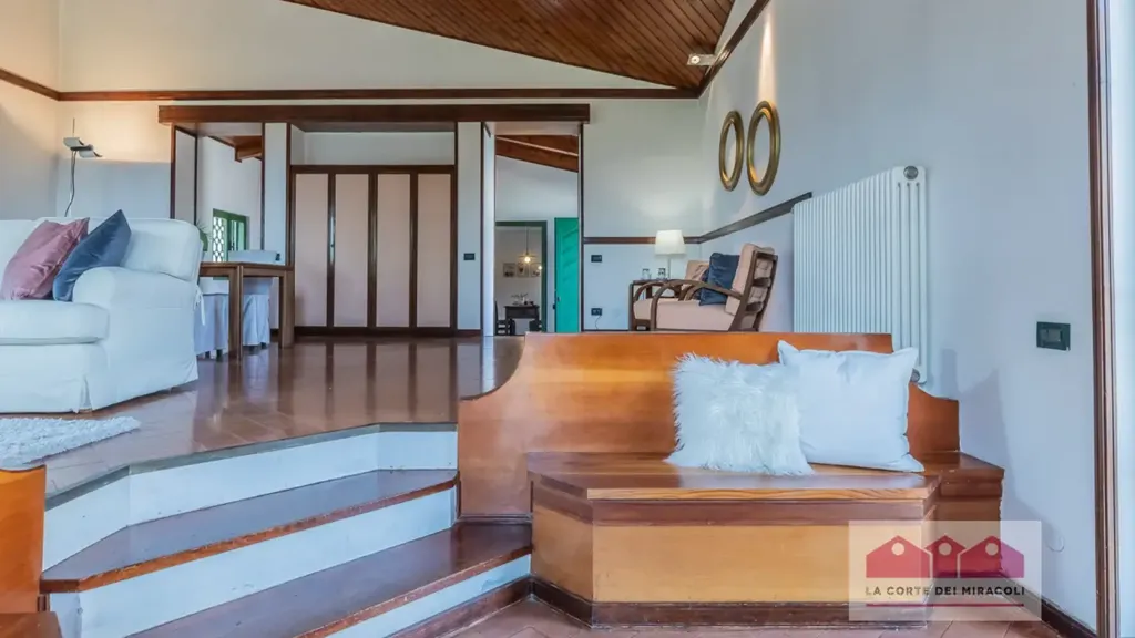 Elutuba - Bifamiliar House with Vineyard View in Creazzo