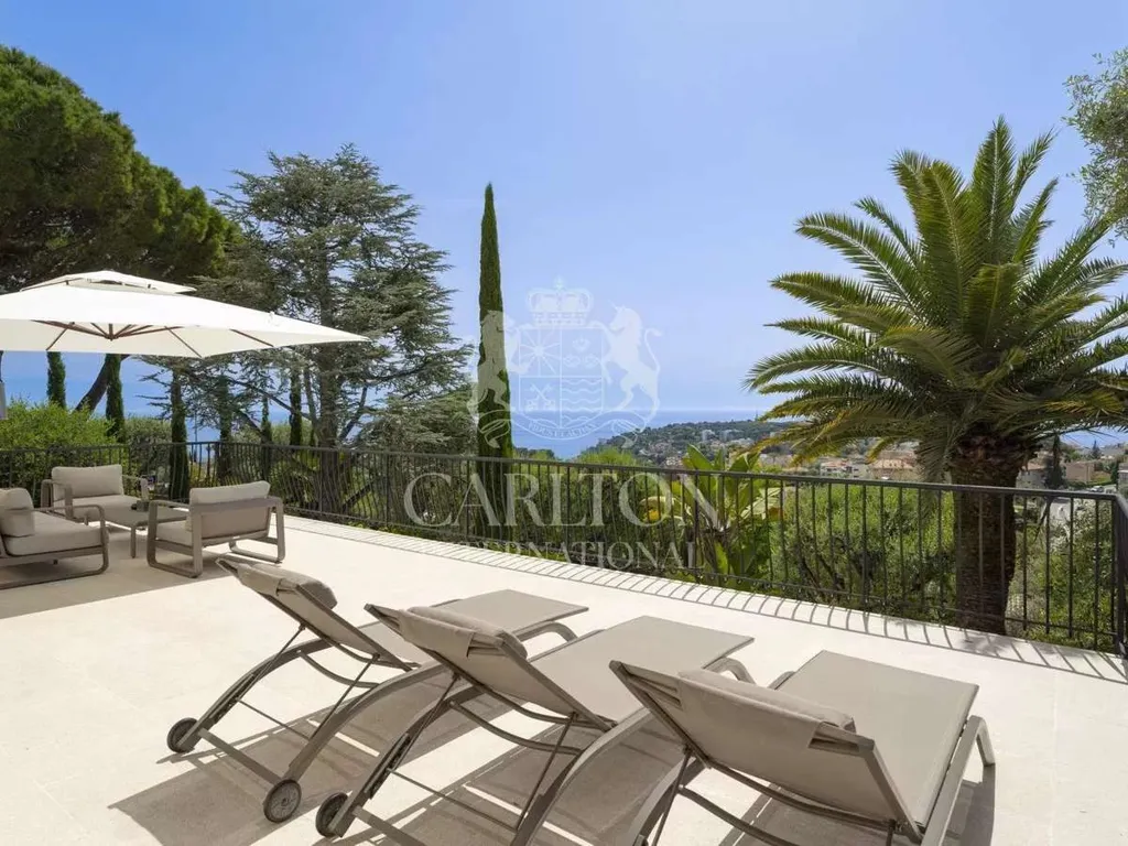 Terrace - Luxury Villa with Sea View in Roquebrune-Cap-Martin