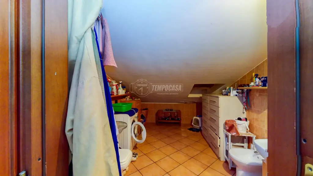 Vannitoad - Bright Apartment with Balcony in Bruino