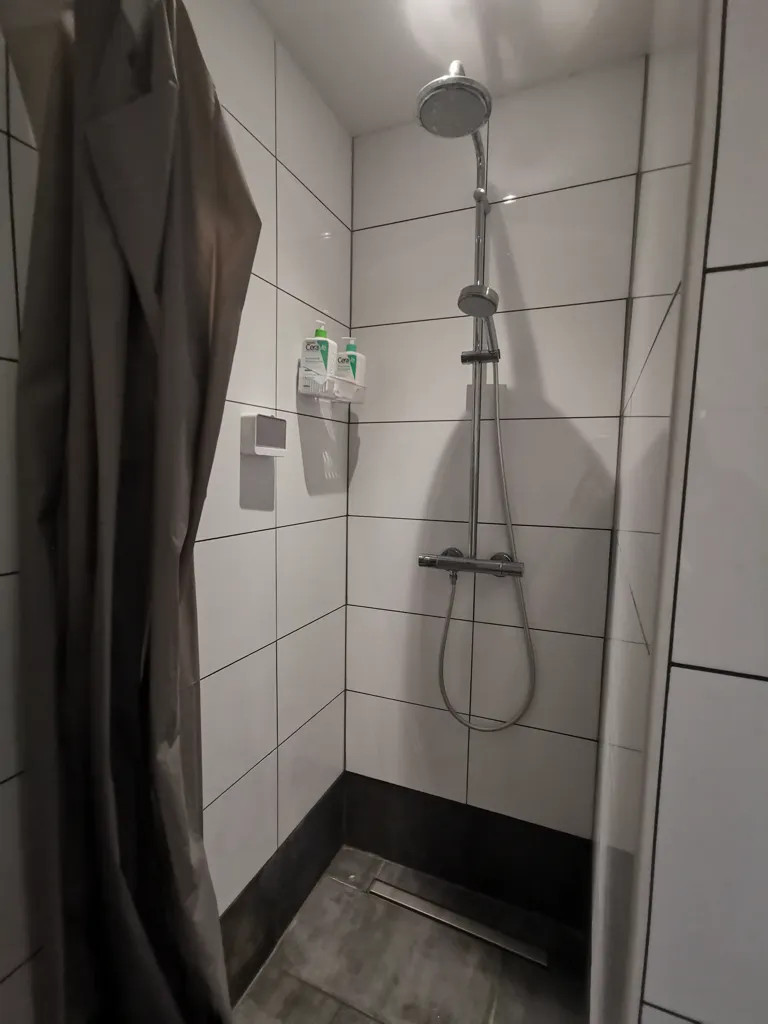 Bagni - Studio with Tram Access in Rotterdam North