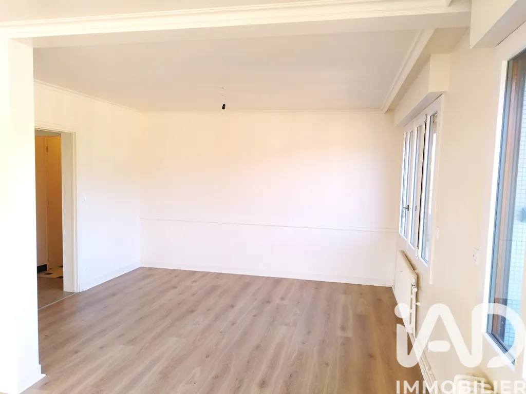 Toad - Spacious Apartment with Balcony in Millau