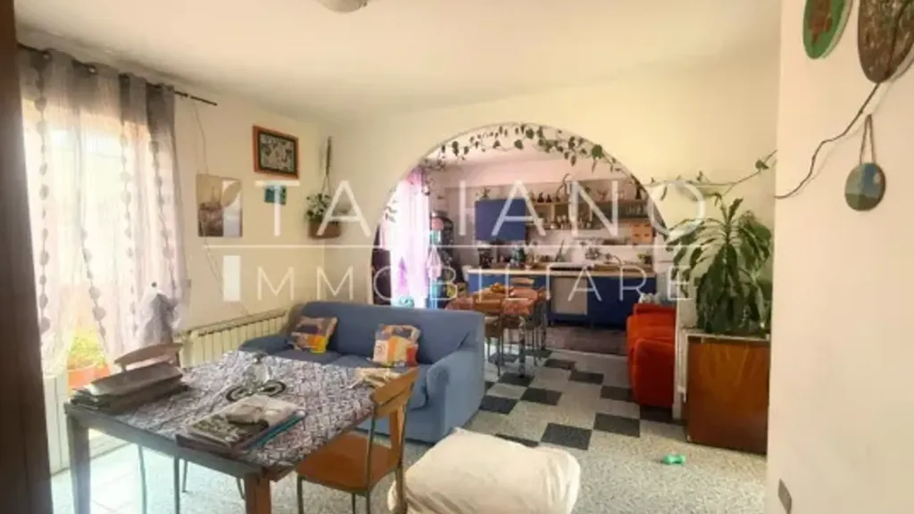 Elutuba - Seafront Apartment with Balcony in Milazzo
