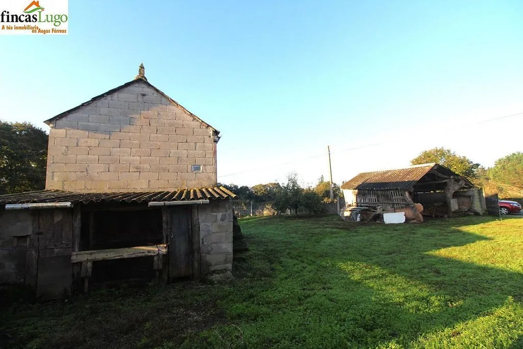 Välivaade - Stone Cottage with Garden in Rural Parishes