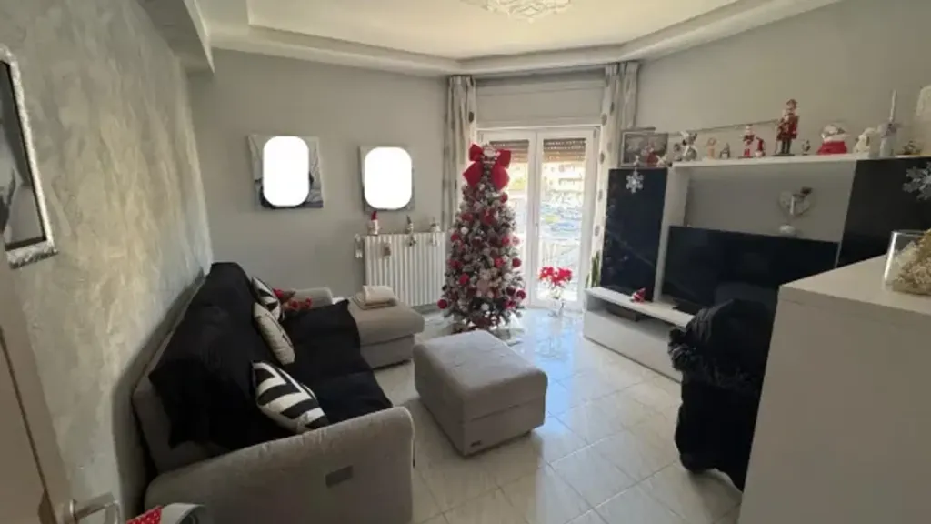 Séjour - Rearranged Apartment with Balcony in Benevento