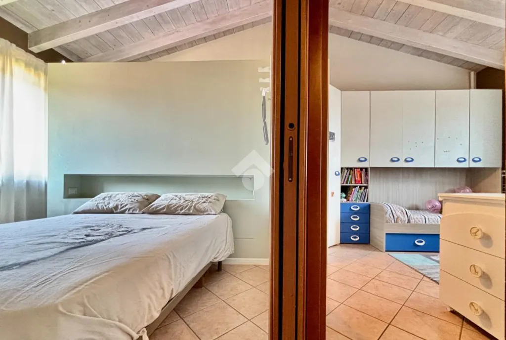 Magamistoad - Trilocale with Exposed Beams in Castegnato
