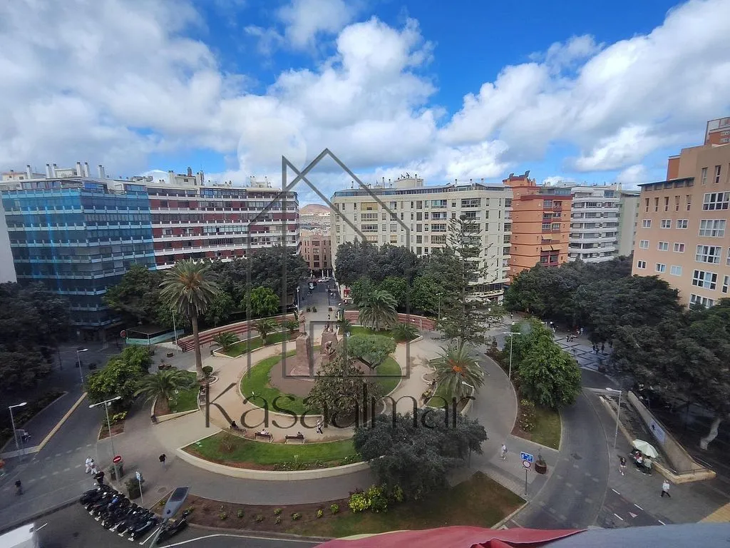Apartment with Garage in Las Palmas Centre