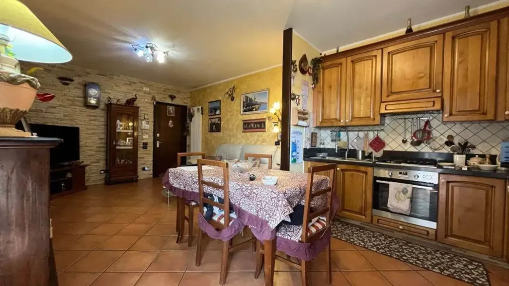 Salle à manger - Bright Apartment with Terrace in Montecchio Maggiore