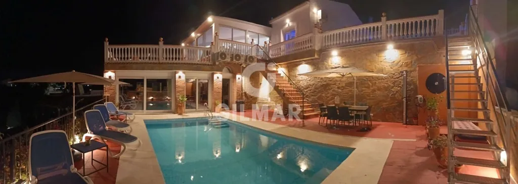 Piscine - Luxury Flat with Sea Views in Benalmádena