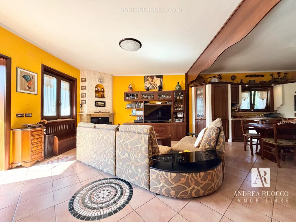 Séjour - Semi-Detached Villa with Office in Paestum
