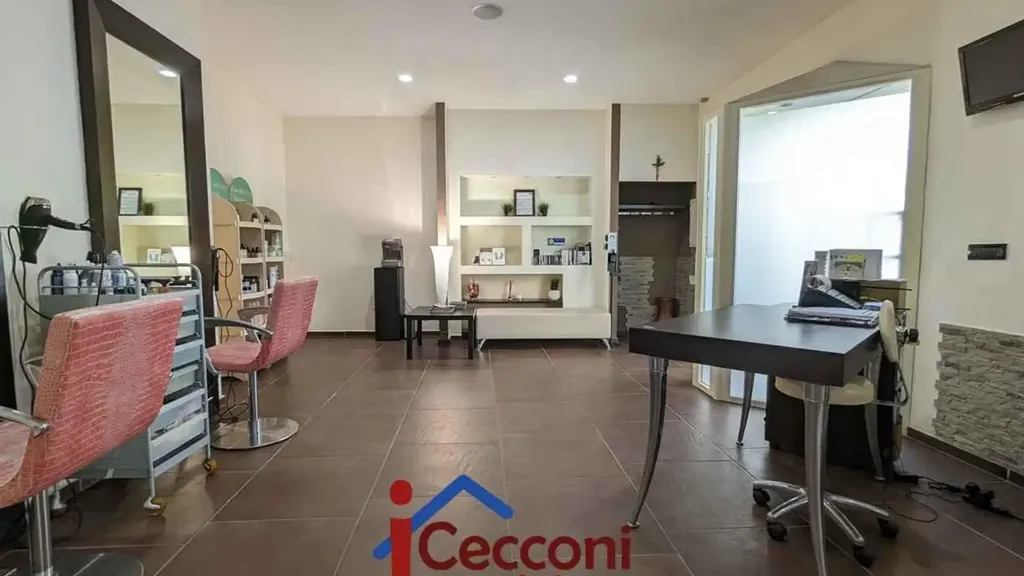 Söögituba - Converted Shop Apartment in Vinci