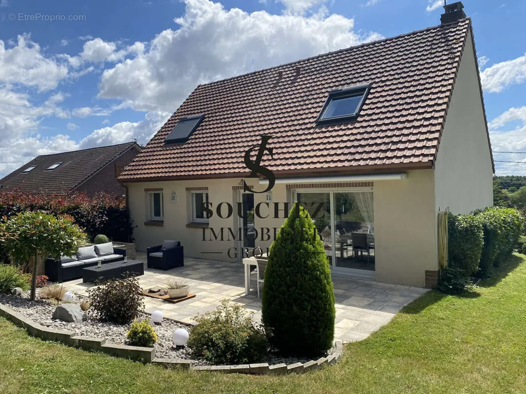 Exterior - Semi-Pitched House with Garden in Camblain-l'Abbé