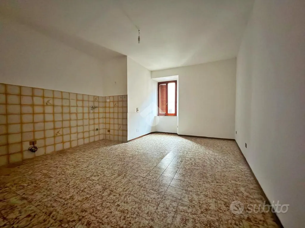 Toad - Historic Townhouse with Courtyard in Sigillo