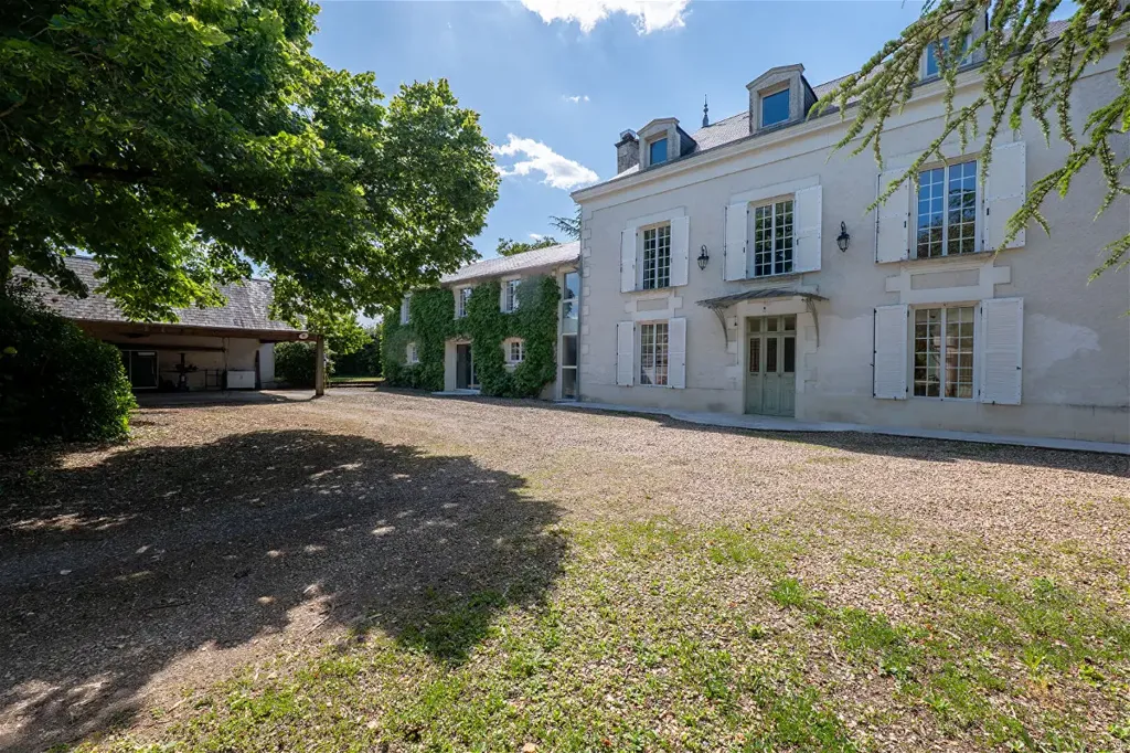 Extérieur - Maison de Maître avec Piscine à Avanton
