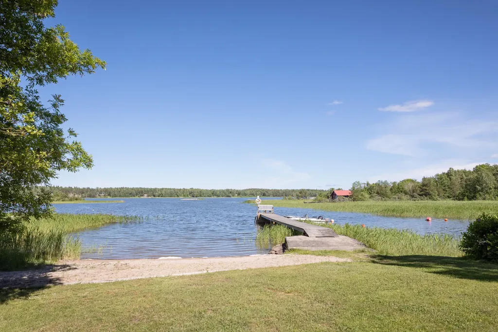 Jardin - Renovated House with Boat Access in Sandika