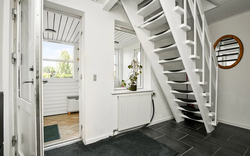 Stanze - Modernised Villa with Open Fields View near Hatting